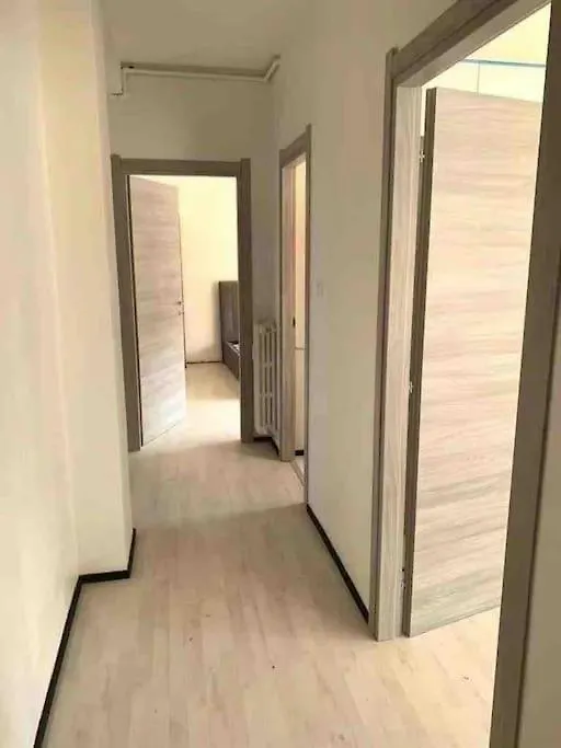 Isola District,Famous Area, Space Flat, Lightful,6 Pax Milan Apartment